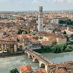 La Dolce Boutique Elegant Terrace Ponte Pietra ヴェローナ