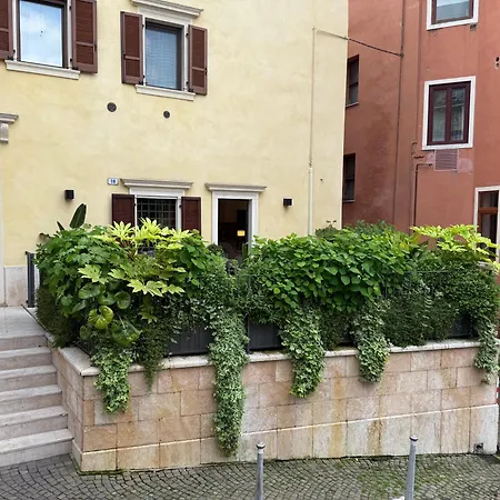 Dolce Santo Stefano Appartement *