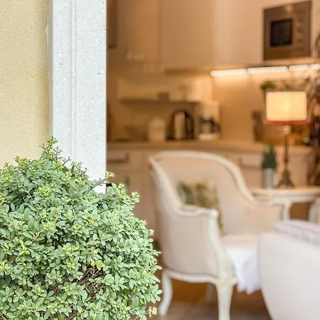 アパート La Dolce Santo Stefano Elegant & Cosy Ponte Pietra Terrace