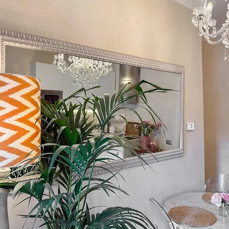 La Dolce Santo Stefano Elegant With Private Terrace Appartamento *