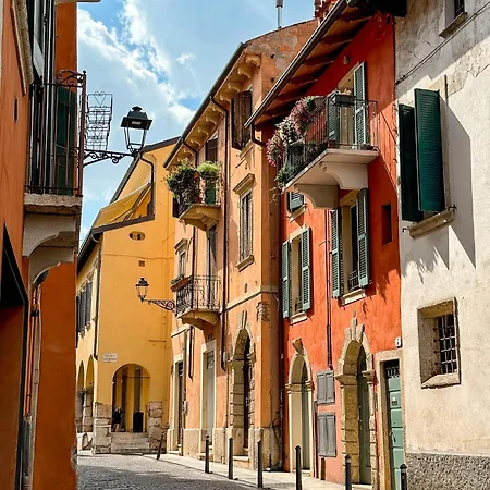 La Dolce Boutique Elegant Terrace Ponte Pietra Appartement *
